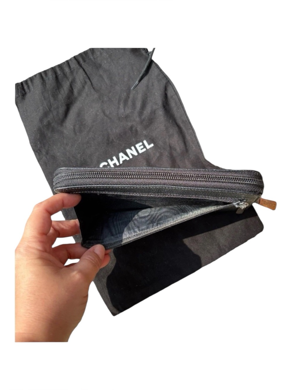 CHANEL Black wallet caviar Leather Zip around Wallet with dust bag - Picture 7 of 16